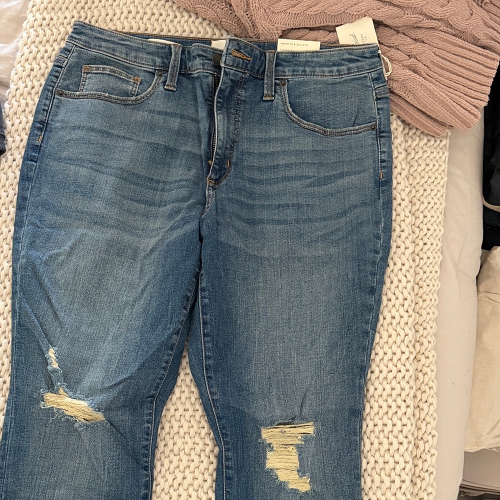 Universal Thread - Skinny Distressed Women Jeans Size 14 NWT